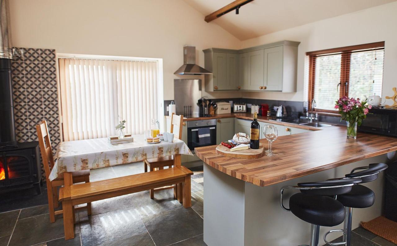 The Old Dairy - Boutique Countryside Cottage At Harrys Cottages Pen-y-Clawdd Exteriér fotografie
